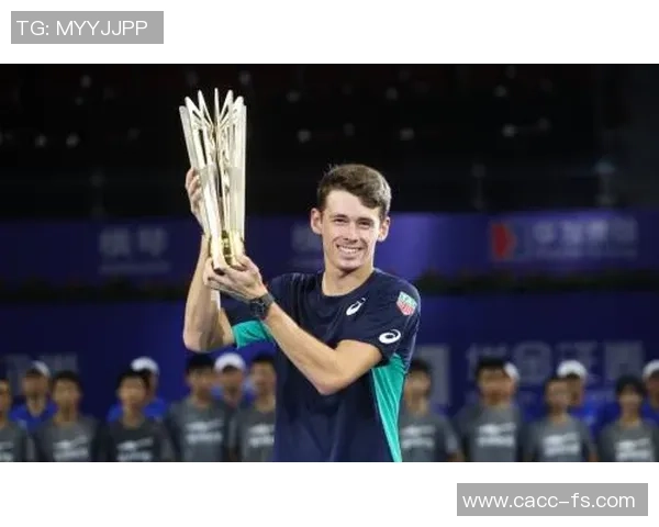 重庆网球队在世界锦标赛上的拼搏历程与荣耀时刻回顾